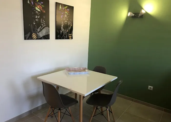 Casa Monroe Op Oasis Tamarindo 1 Corralejo